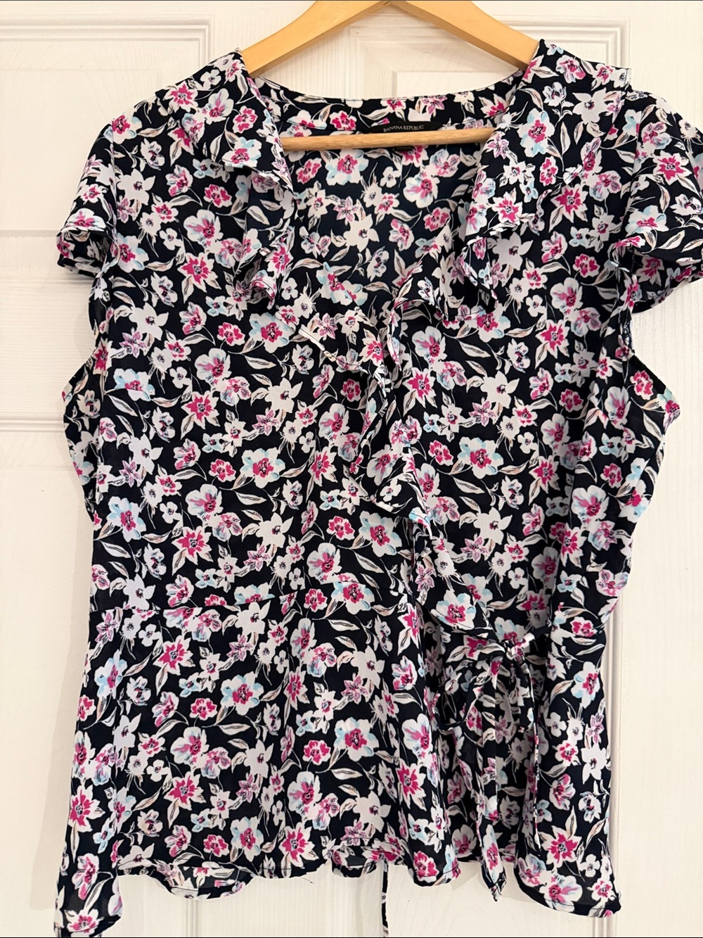 Banana Republic Black Floral Ruffle Tie-Front Blouse with Pink & White Flowers